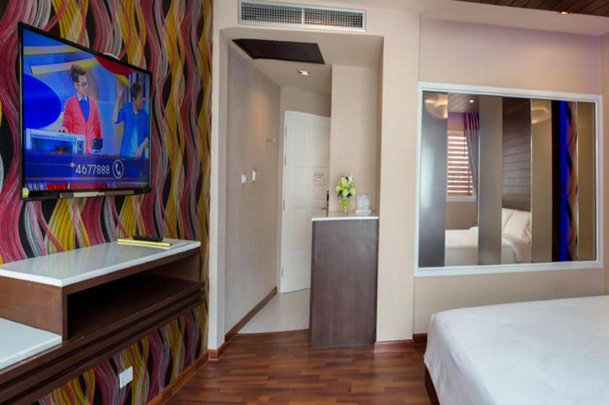 The Ring Hotel Hat Yai Exterior foto